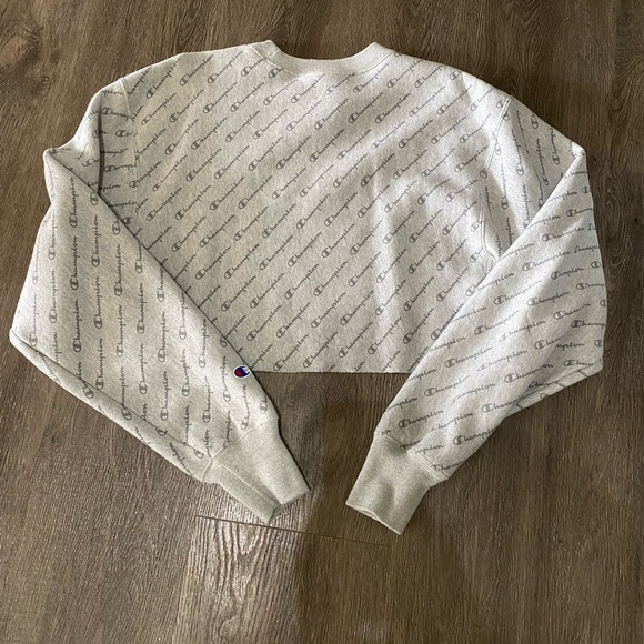 Champion Womens Reverse Weave Cropped All Over Print Script Sweatshirt Small - Picture 2 of 5